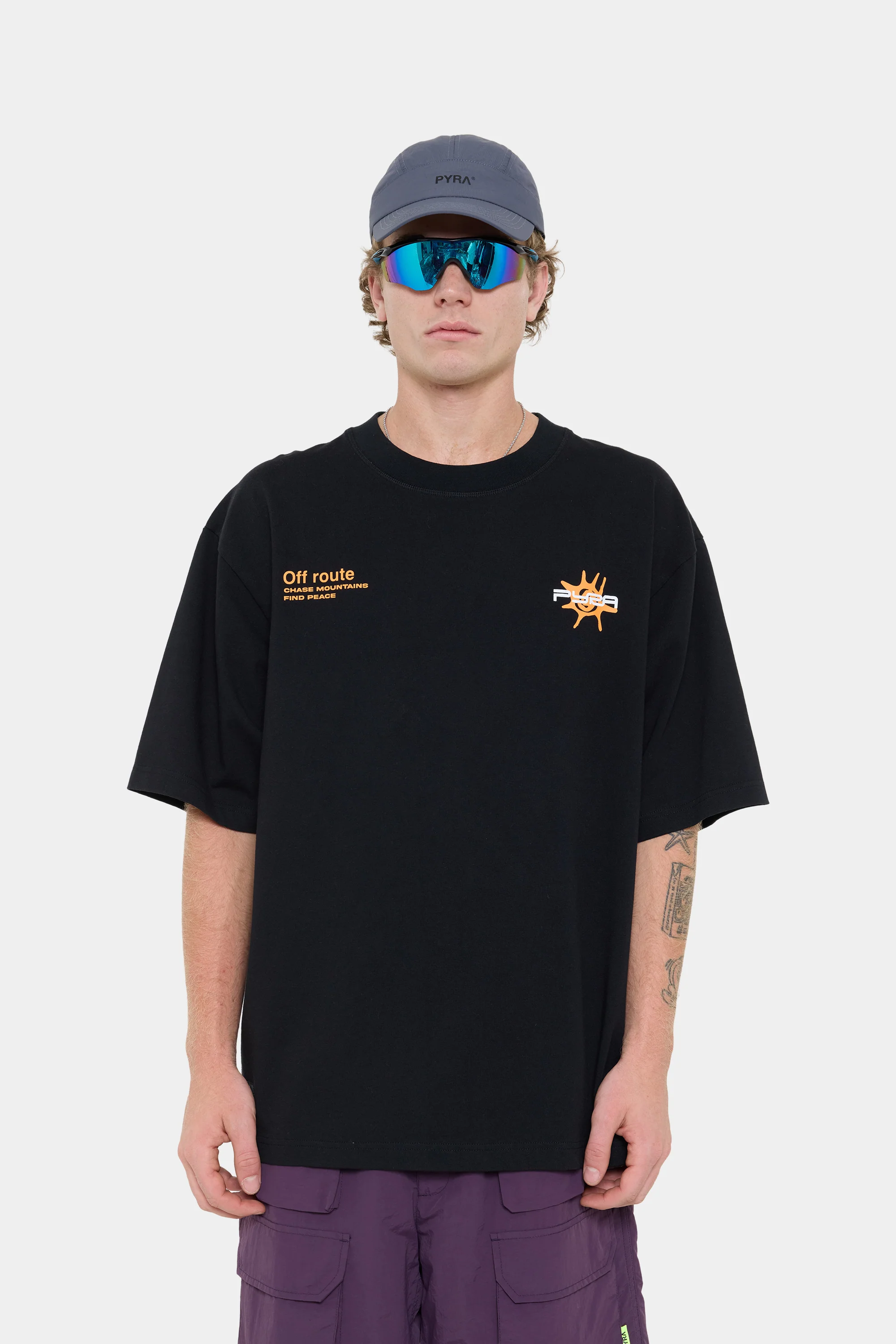 ALPINE BOX TEE - BLACK - Image 4