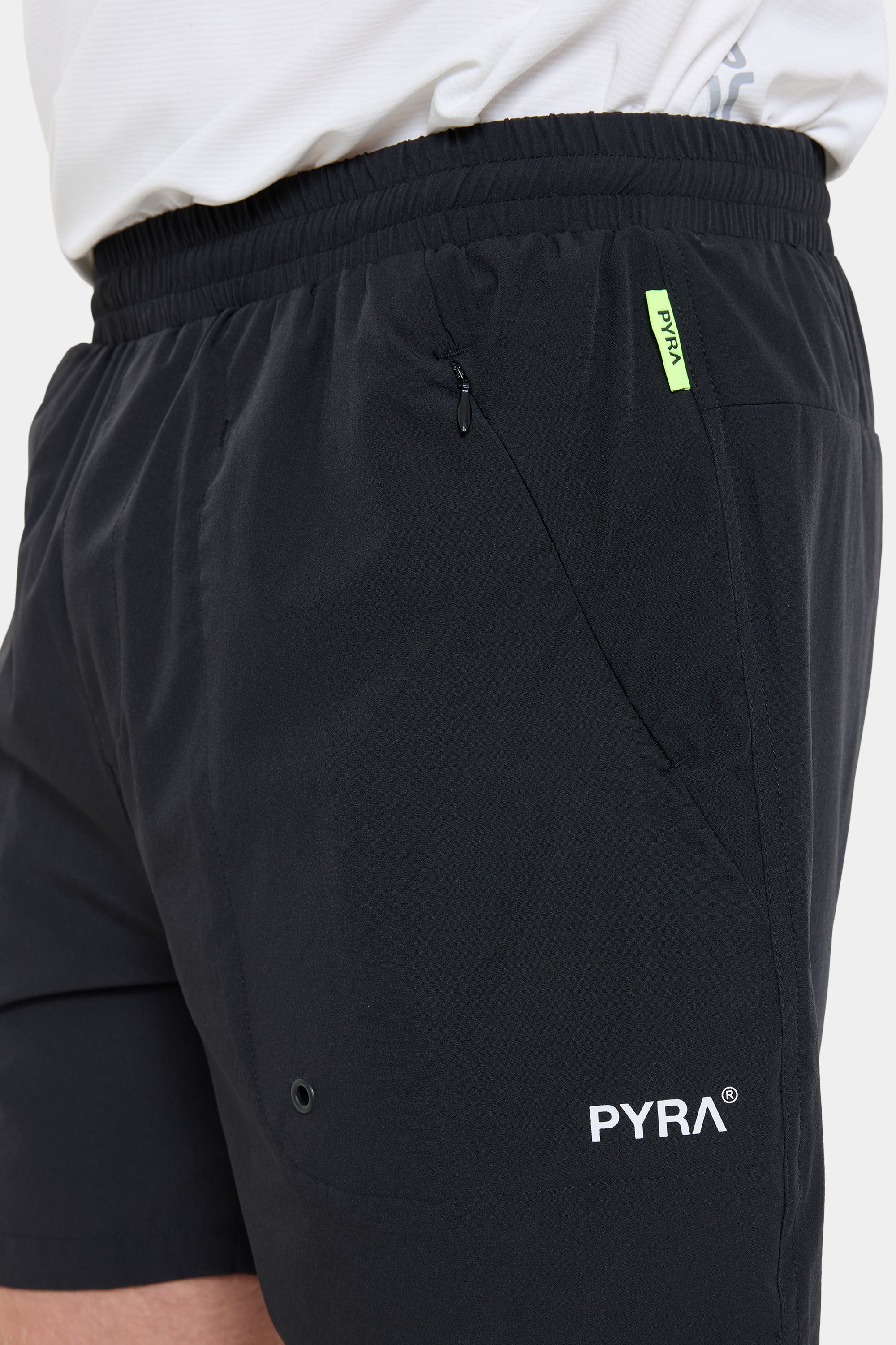 CADENCE SHORT- BLACK - Image 3