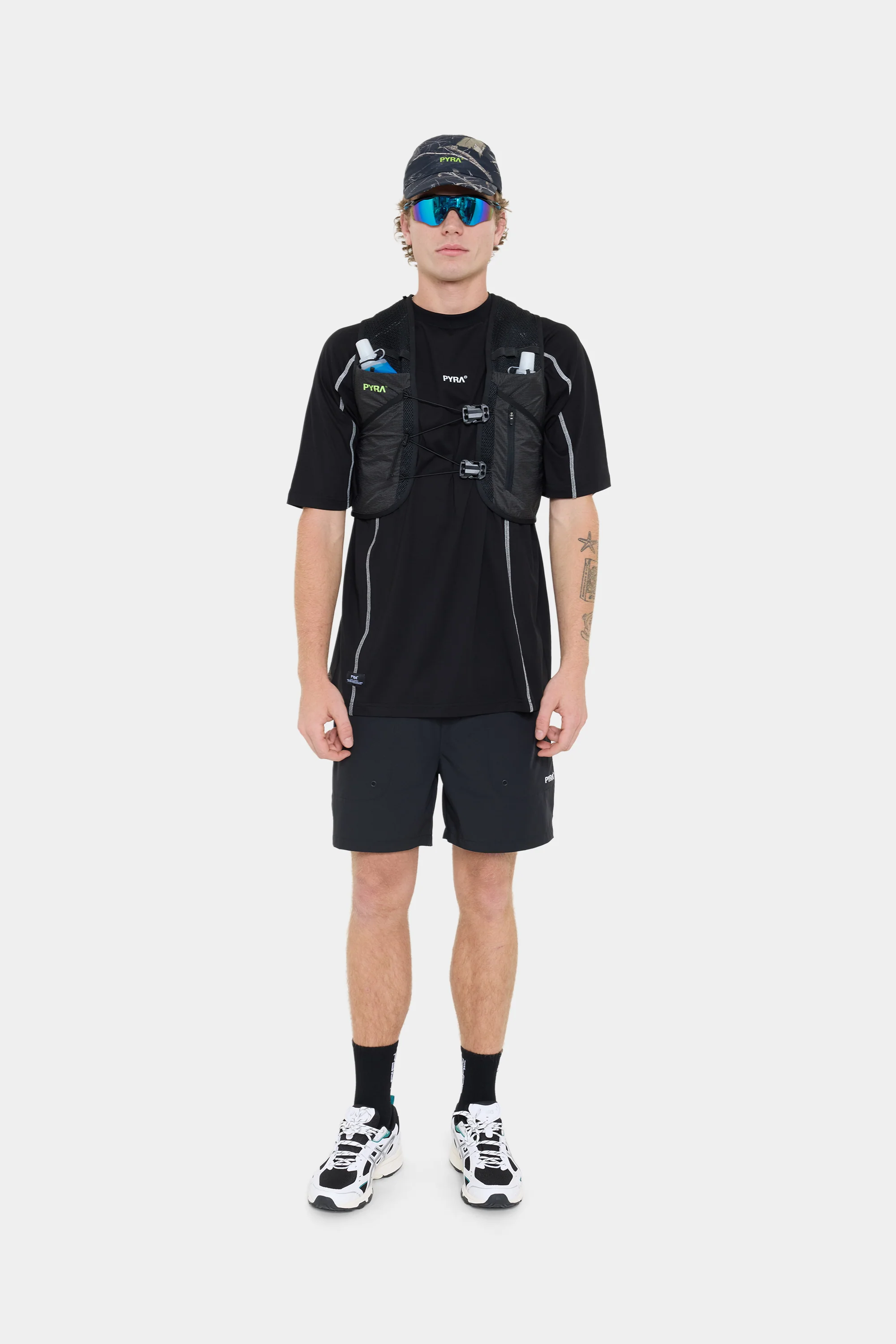 CONTRAST REP OVERSIZED TEE -BLACK - Image 12