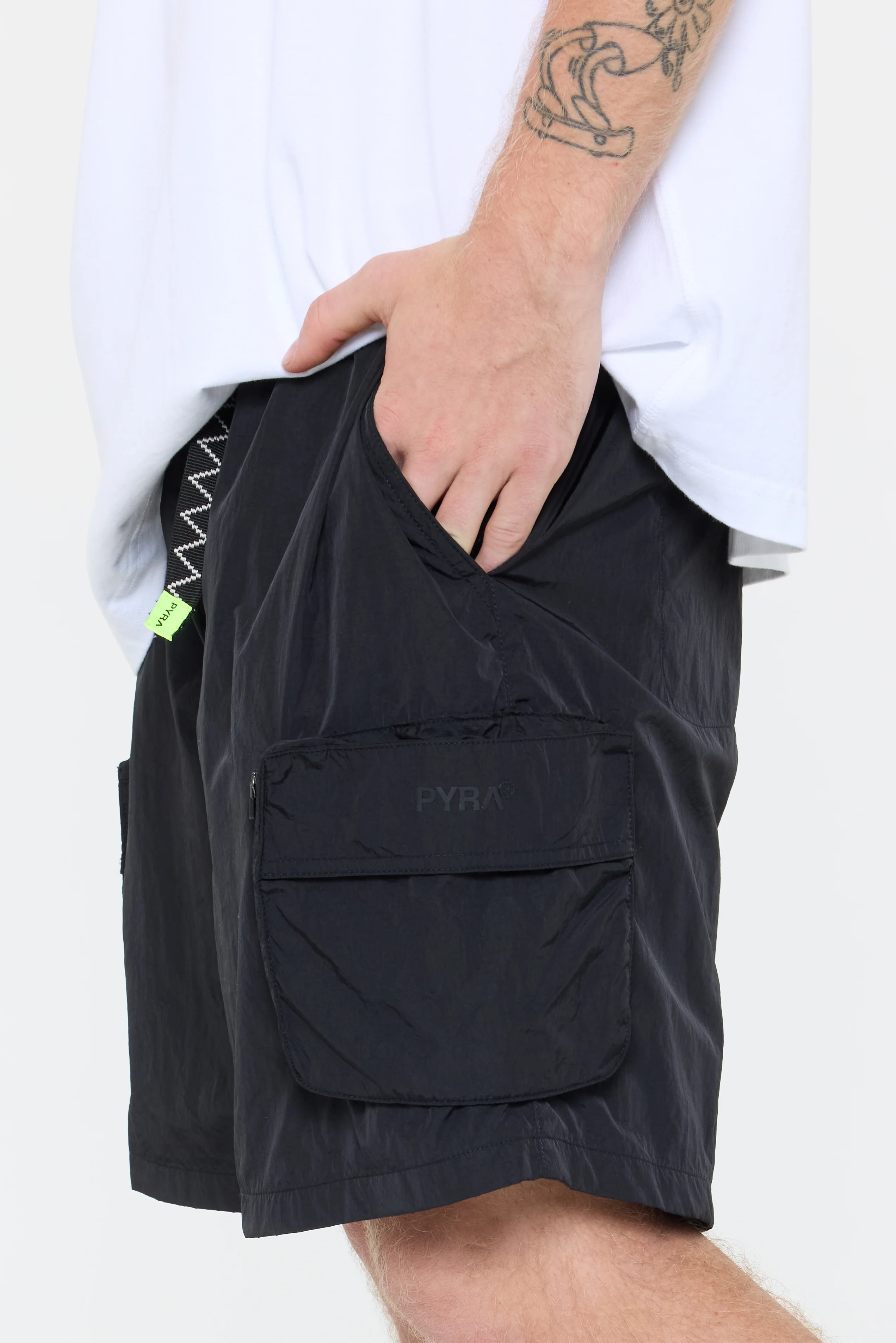 FIELD SHORTS - BLACK - Image 10