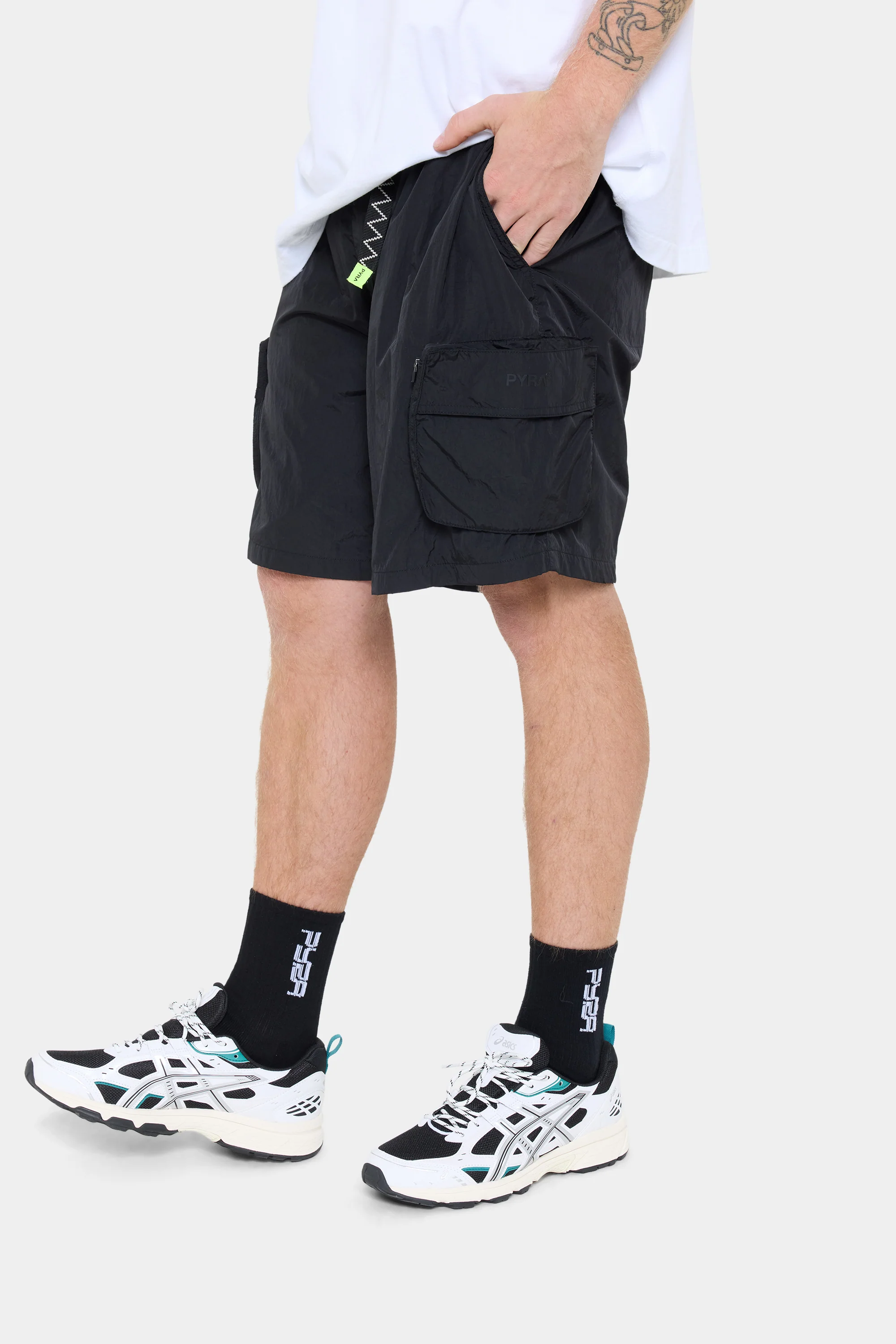 FIELD SHORTS - BLACK - Image 8