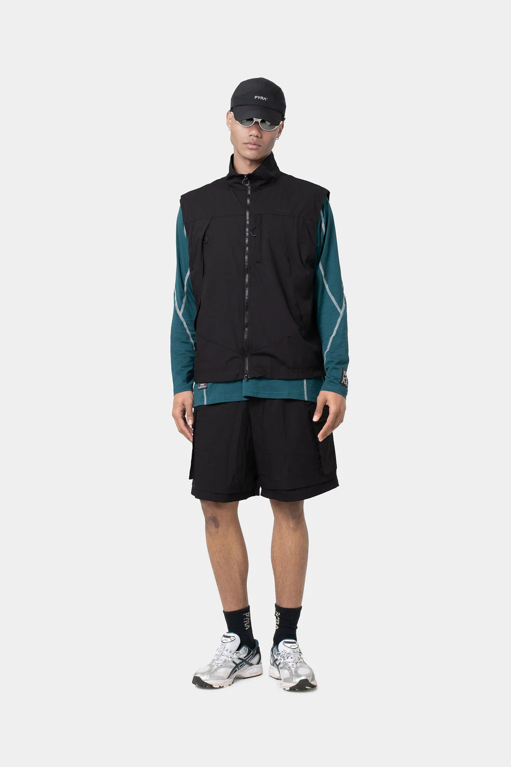 HELIX CARGO SHORT- BLACK - Image 5