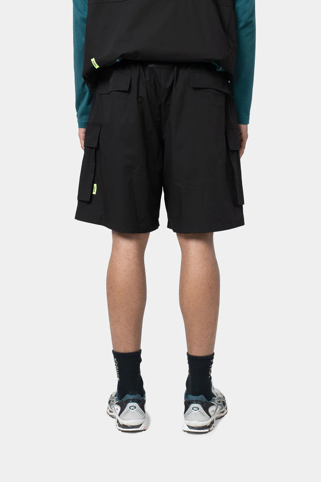 HELIX CARGO SHORT- BLACK - Image 6
