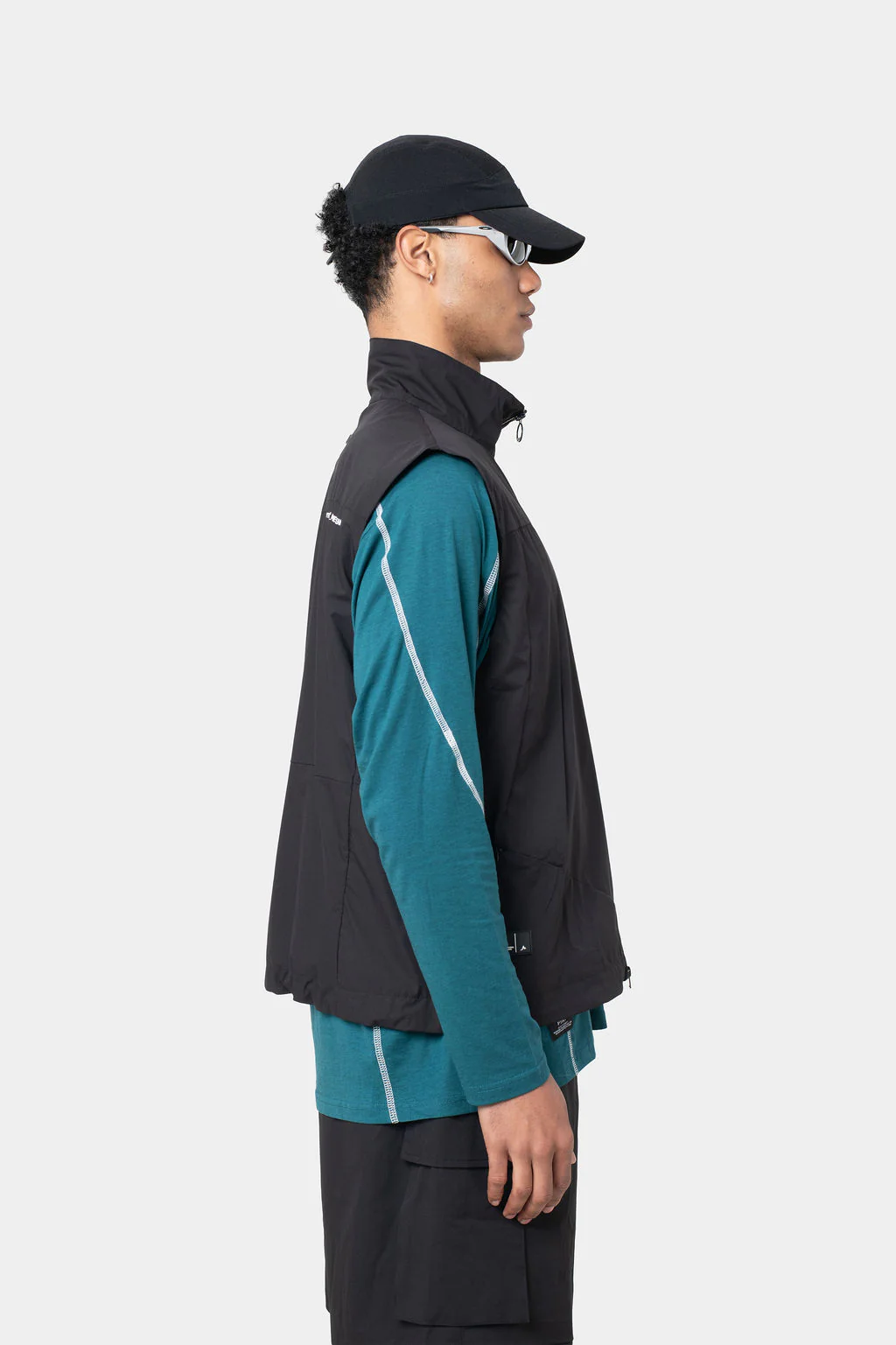 HELIX  VEST - BLACK - Image 5