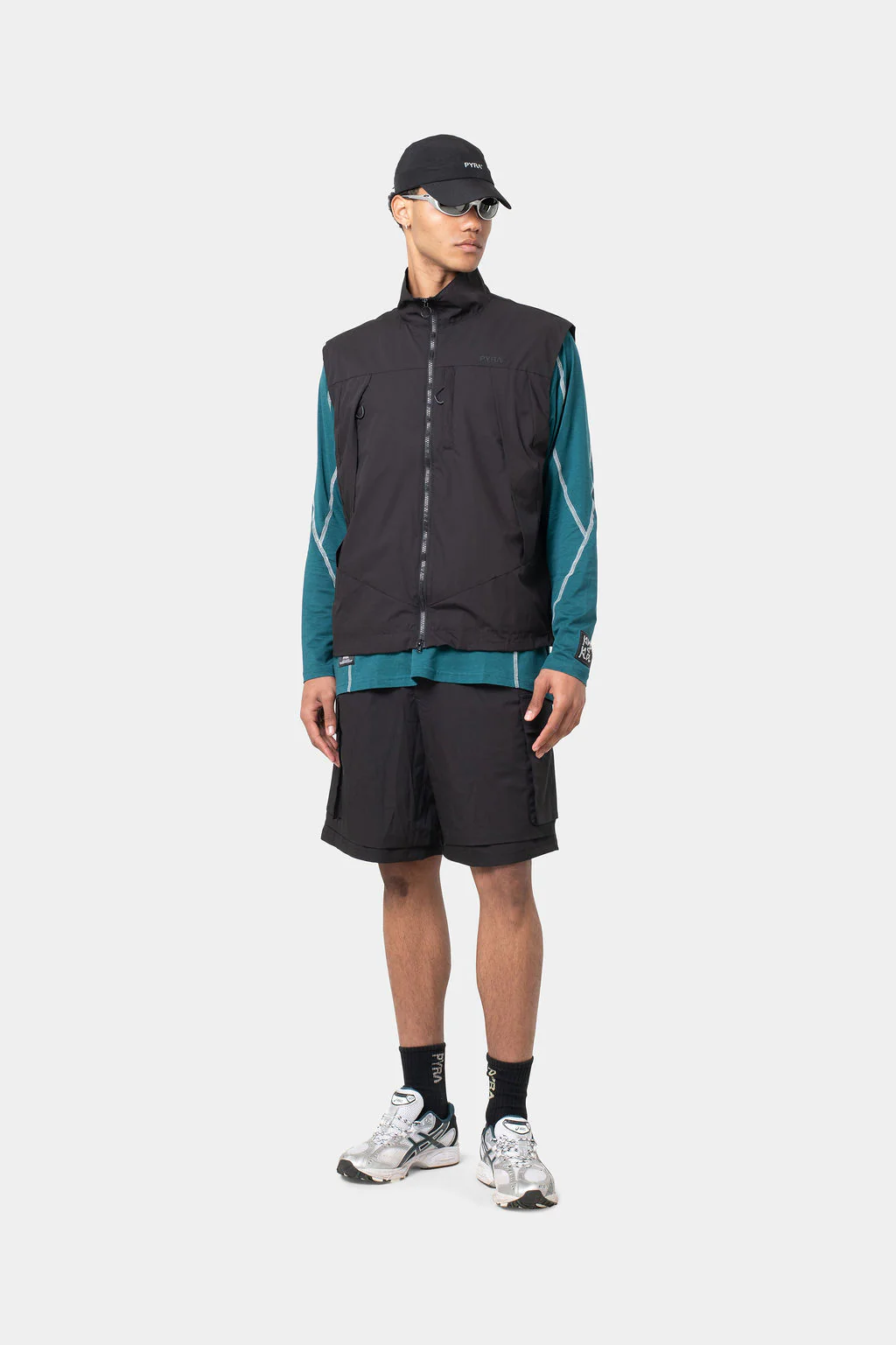 HELIX  VEST - BLACK - Image 7