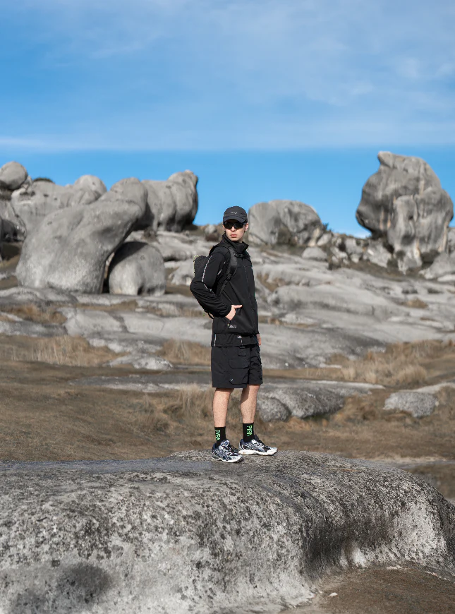 HIKE SHORT BLACK - Image 18