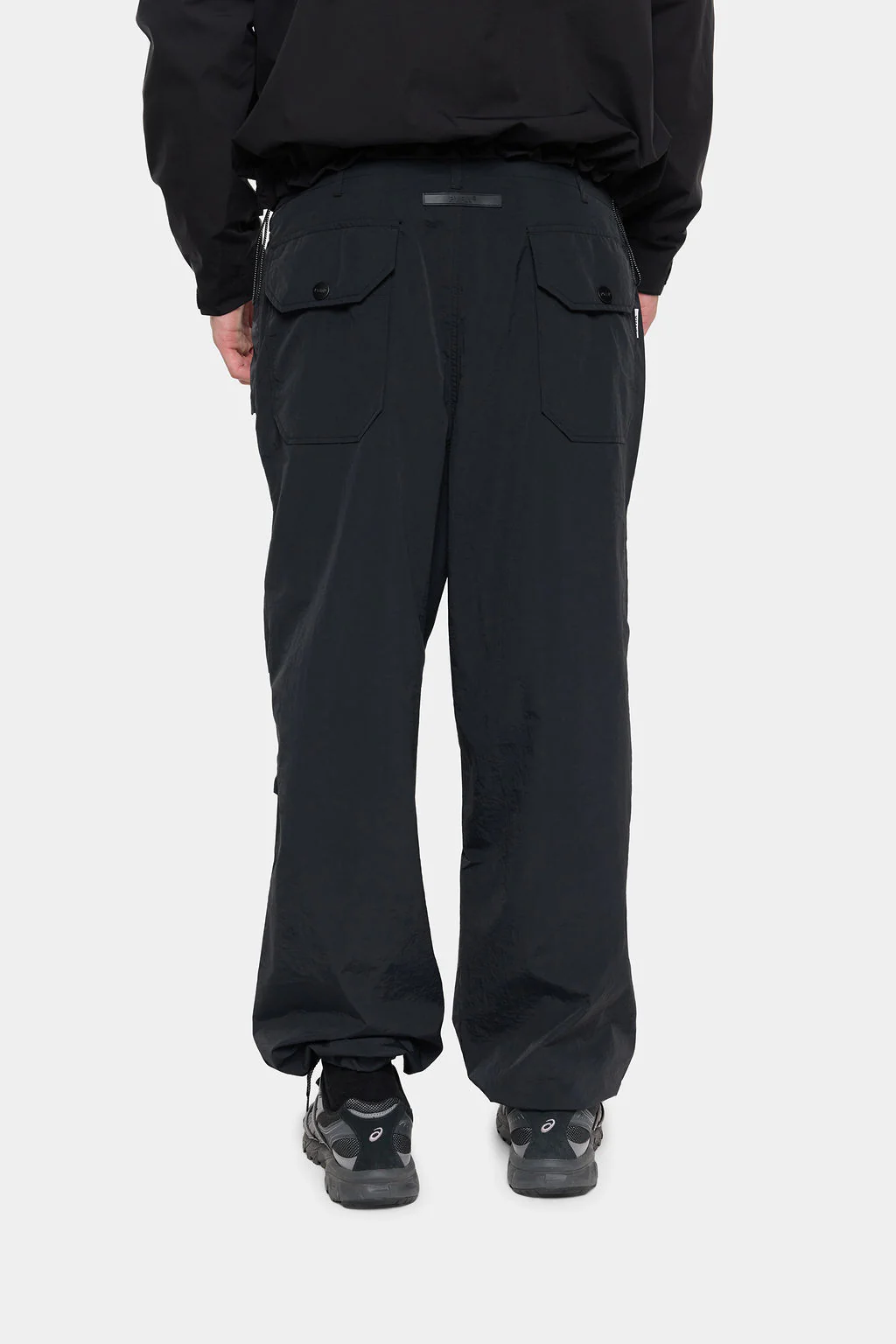 NYLON PARACHUTE PANT BLACK - Image 12