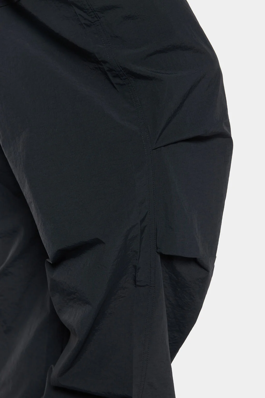 NYLON PARACHUTE PANT BLACK - Image 15