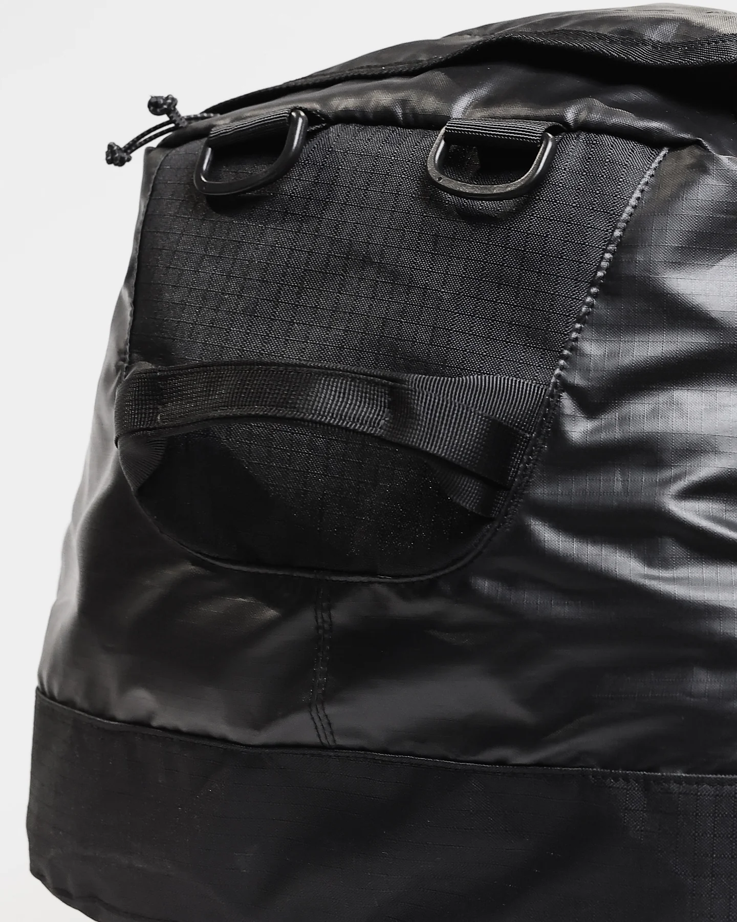 PYRA Duffle Bag Black - Image 13