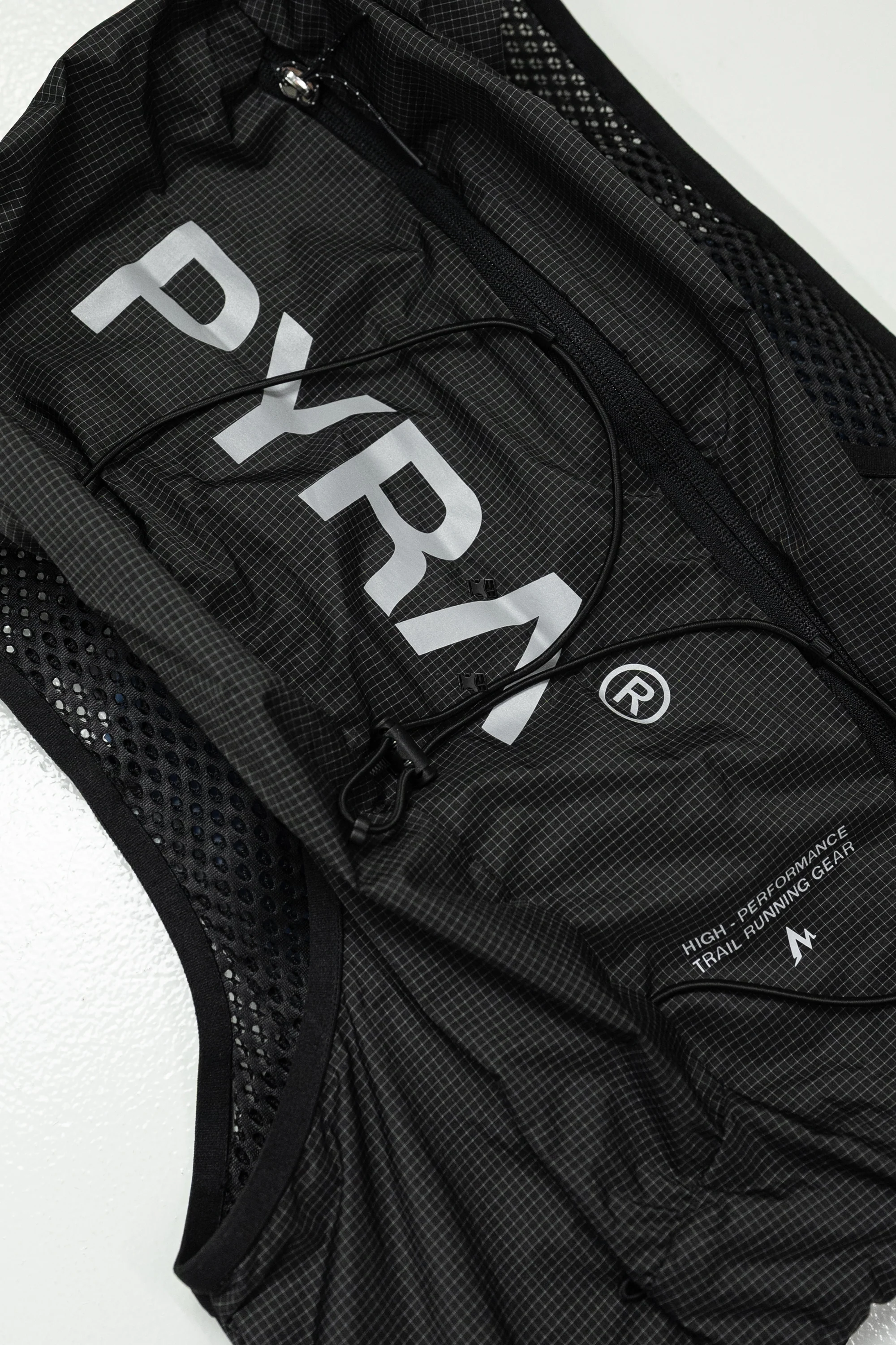 TRAIL HYDRATION VEST - BLACK - Image 10