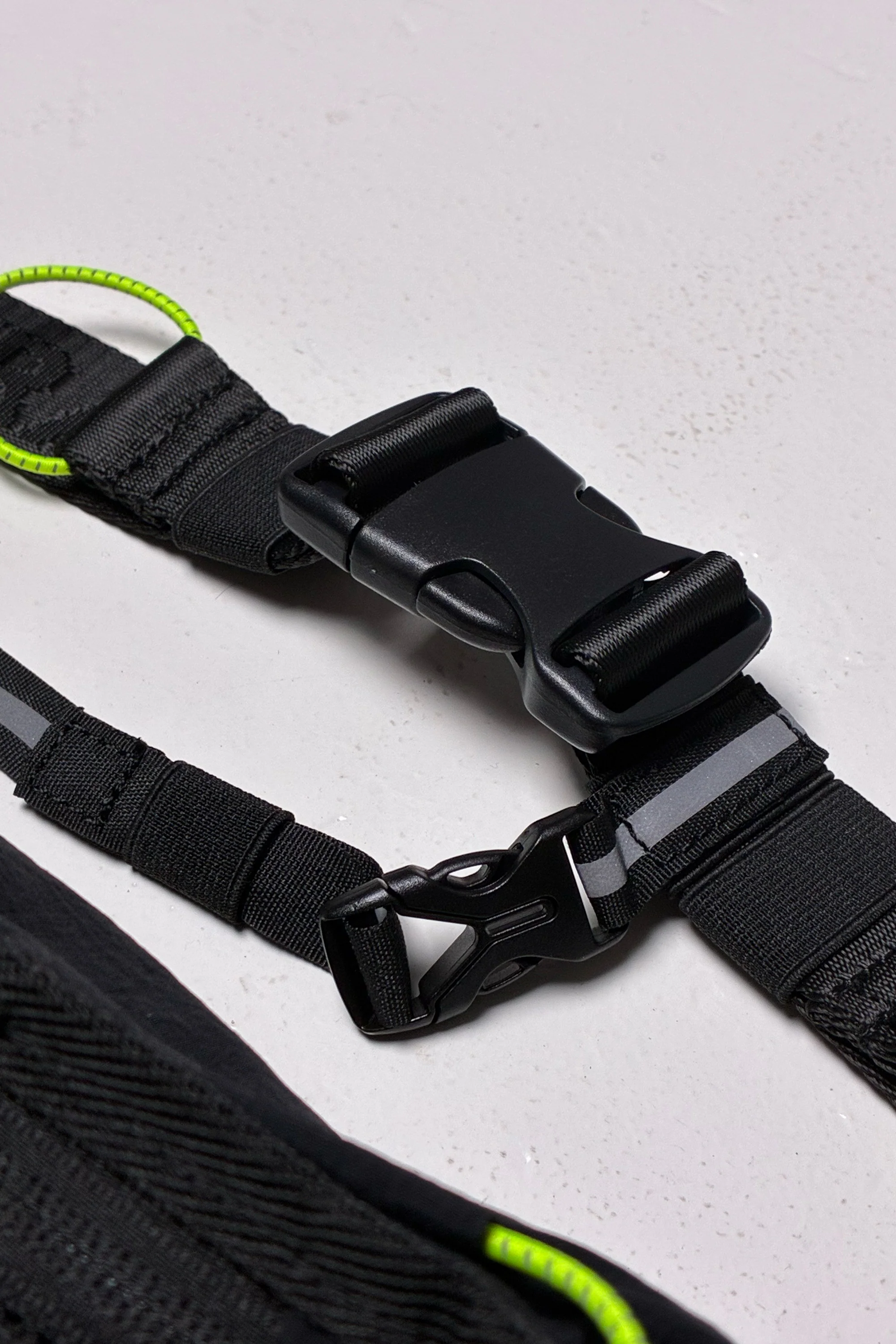 TRAIL SLING BAG - Image 7